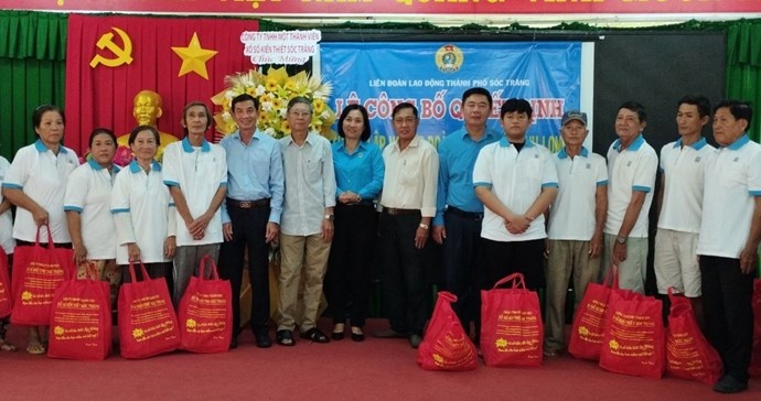 Niềm hạnh phúc trong những nghiệp đoàn vé số đầu tiên