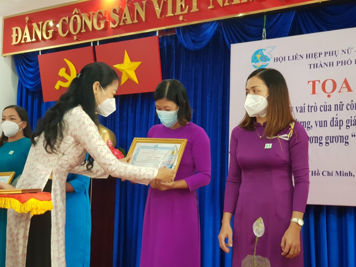 Đề xuất giải pháp nâng cao hiệu quả phong trào “Giỏi việc nước, đảm việc nhà” trong giai đoạn mới Đề xuất giải pháp nâng cao hiệu quả phong trào “Giỏi việc nước, đảm việc nhà” trong giai đoạn mới