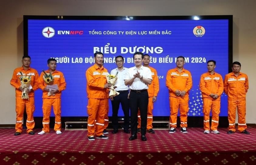 Tự hào người “lính áo cam” dưới mái ấm Công đoàn Điện lực Nghệ An