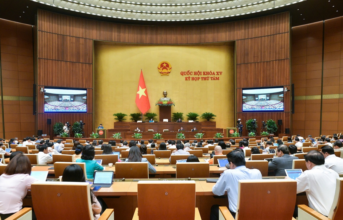 Quốc hội thảo luận về phân phối kinh phí công đoàn: Đề xuất giữ mức 2%