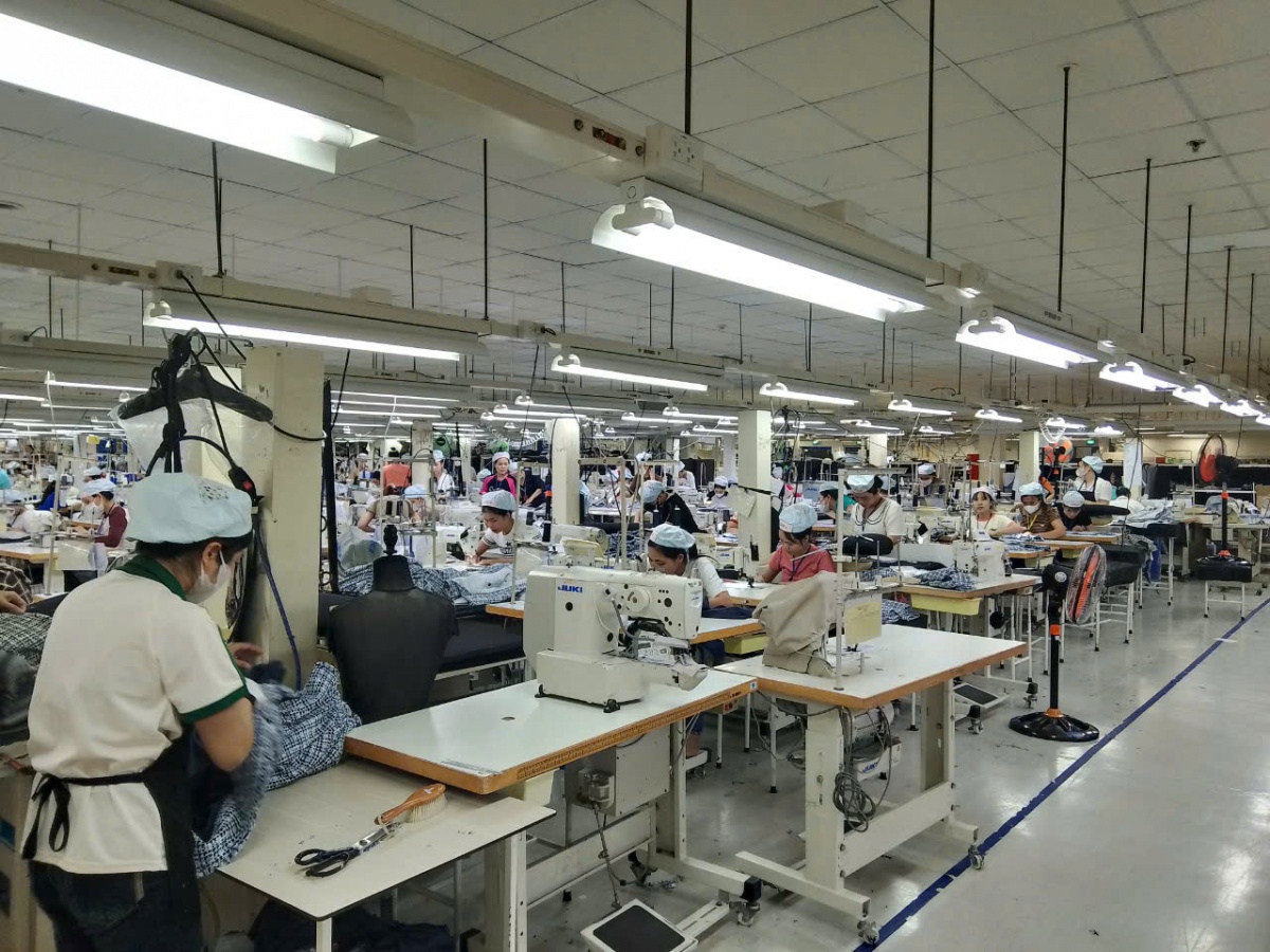 Thừa Thiên Huế: Doanh nghiệp chủ động hoãn tăng ca để công nhân an toàn tránh bão số 6