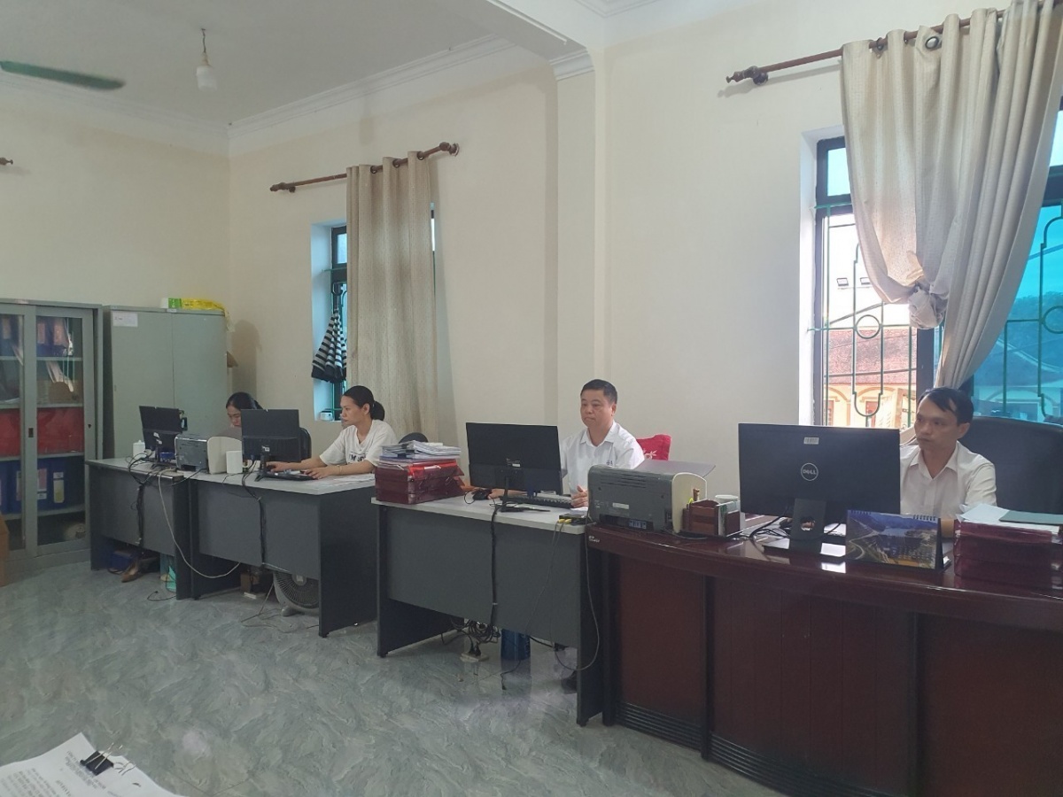 Hành trình kiên cường của nhân viên điện lực Hoàng Trung Thông