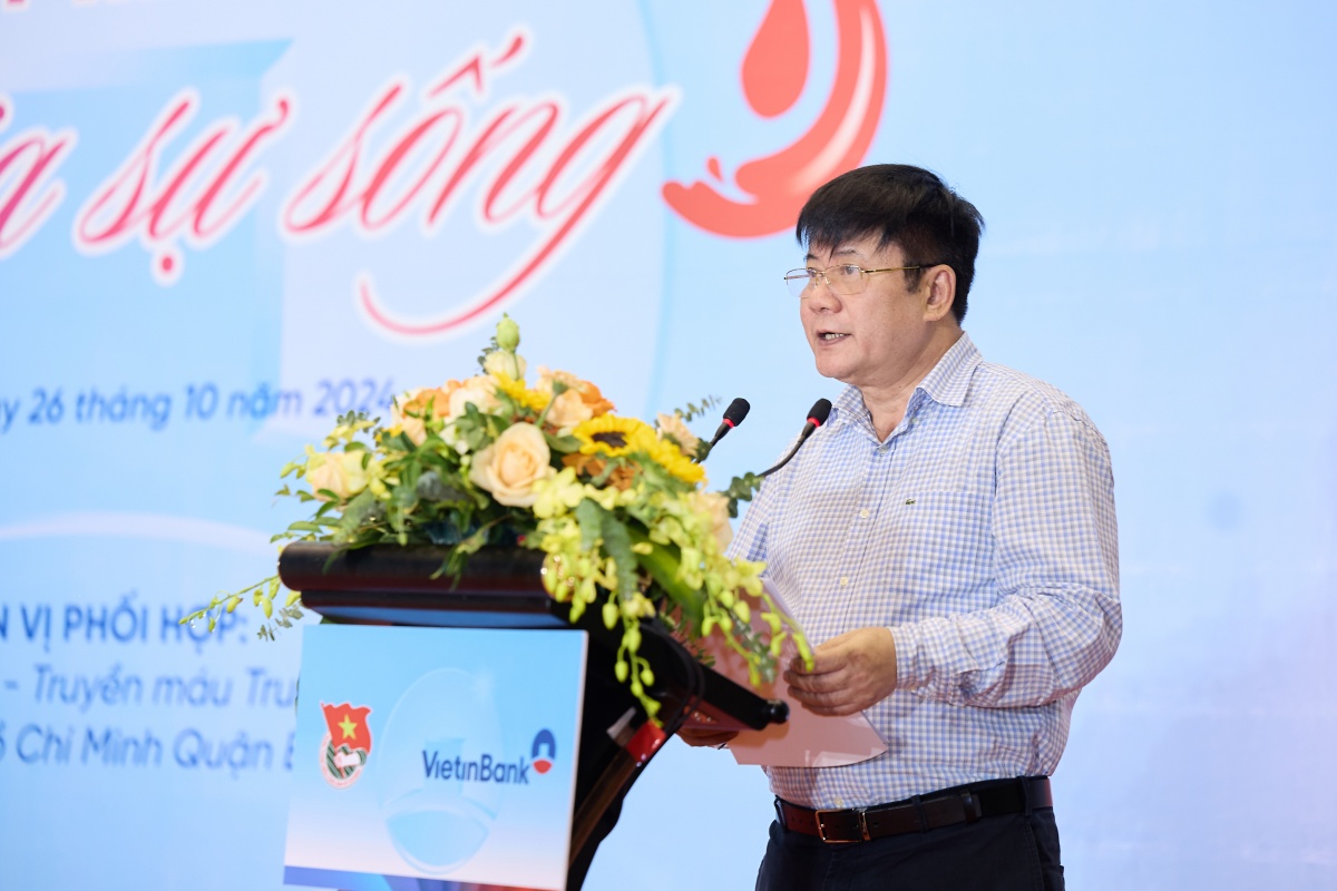 Phó Bí thư Thường trực Đảng ủy VietinBank Trần Kiên Cường phát biểu tại Chương trình khai mạc Phó Bí thư Thường trực Đảng ủy VietinBank Trần Kiên Cường phát biểu tại Chương trình khai mạc