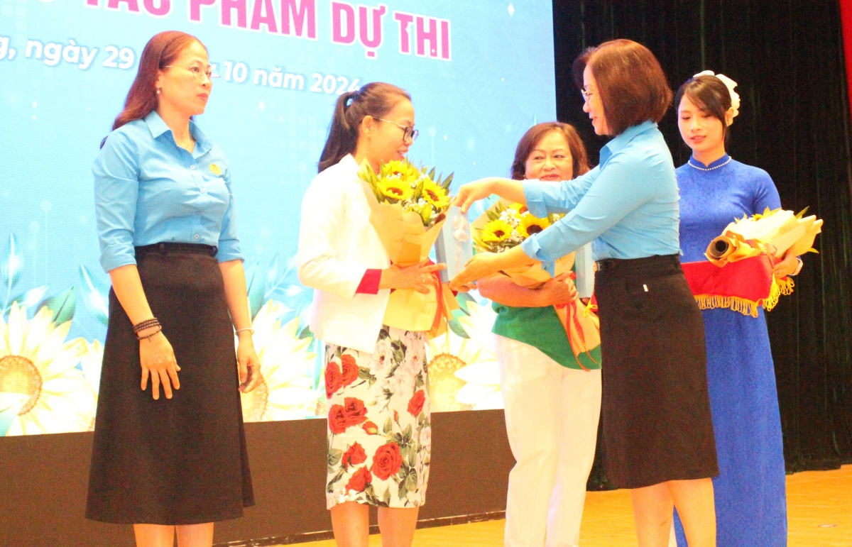 Mang lại cảm xúc tươi mới và góc nhìn tốt đẹp hơn đối với đời sống Mang lại cảm xúc tươi mới và góc nhìn tốt đẹp hơn đối với đời sống