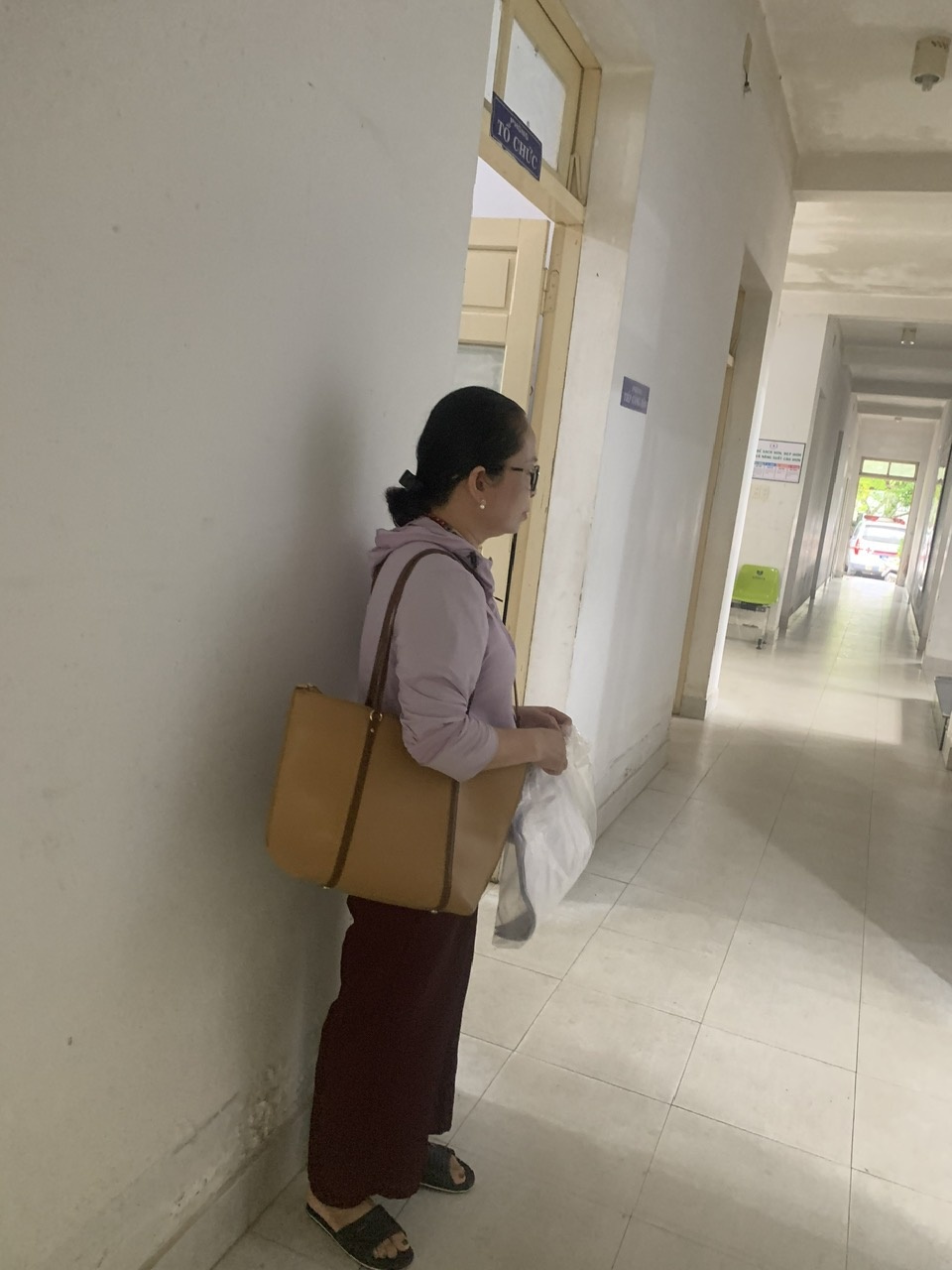 undefined Vụ điều động bác sĩ ở Thừa Thiên Huế: Những điểm bất hợp lý từ công văn trả lời của Sở Y tế tỉnh