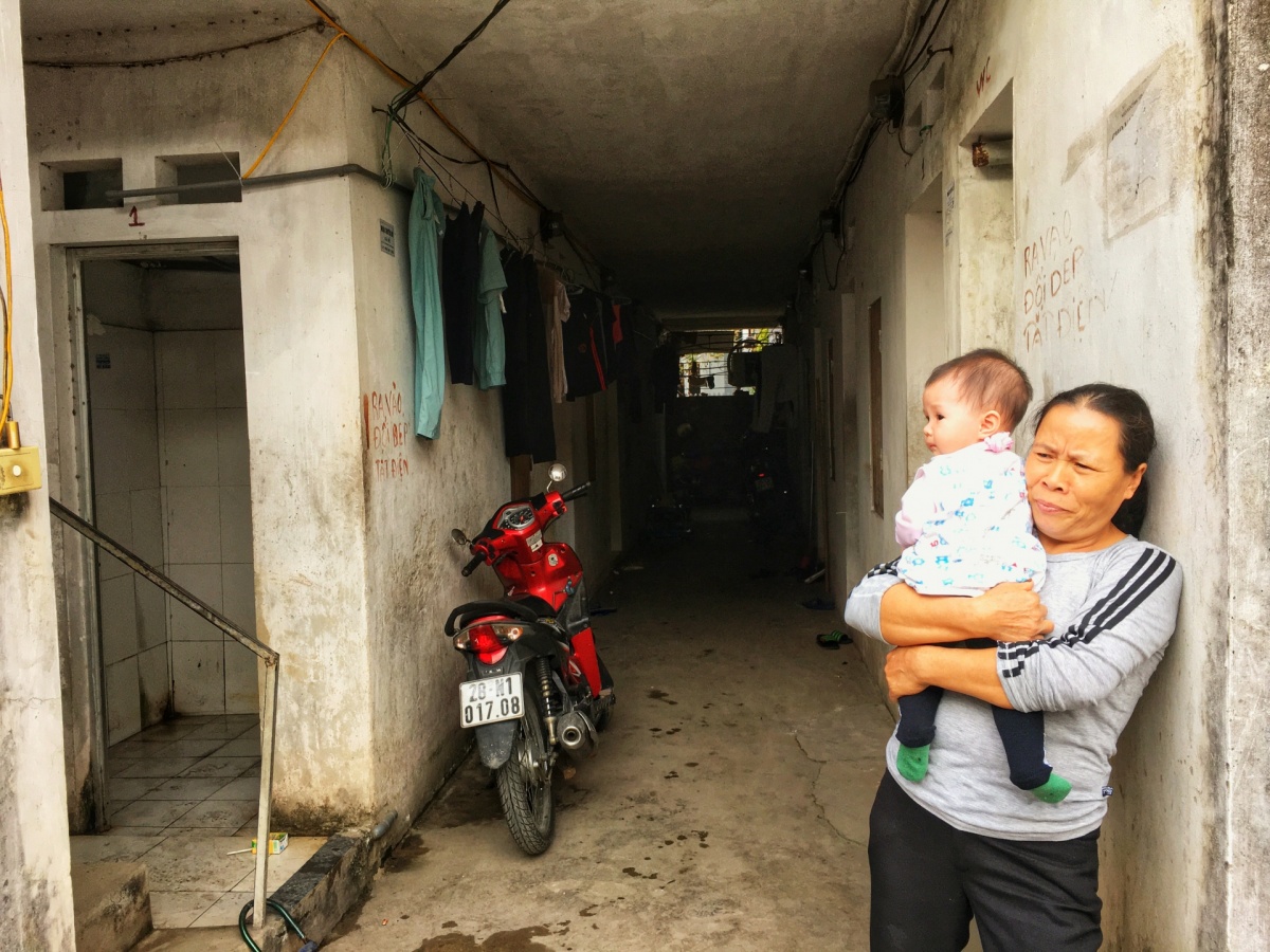 Xa cha mẹ từ nhỏ, con công nhân đối mặt với nguy cơ thiếu thốn tình cảm và phát triển toàn diện Xa cha mẹ từ nhỏ, con công nhân đối mặt với nguy cơ thiếu thốn tình cảm và phát triển toàn diện