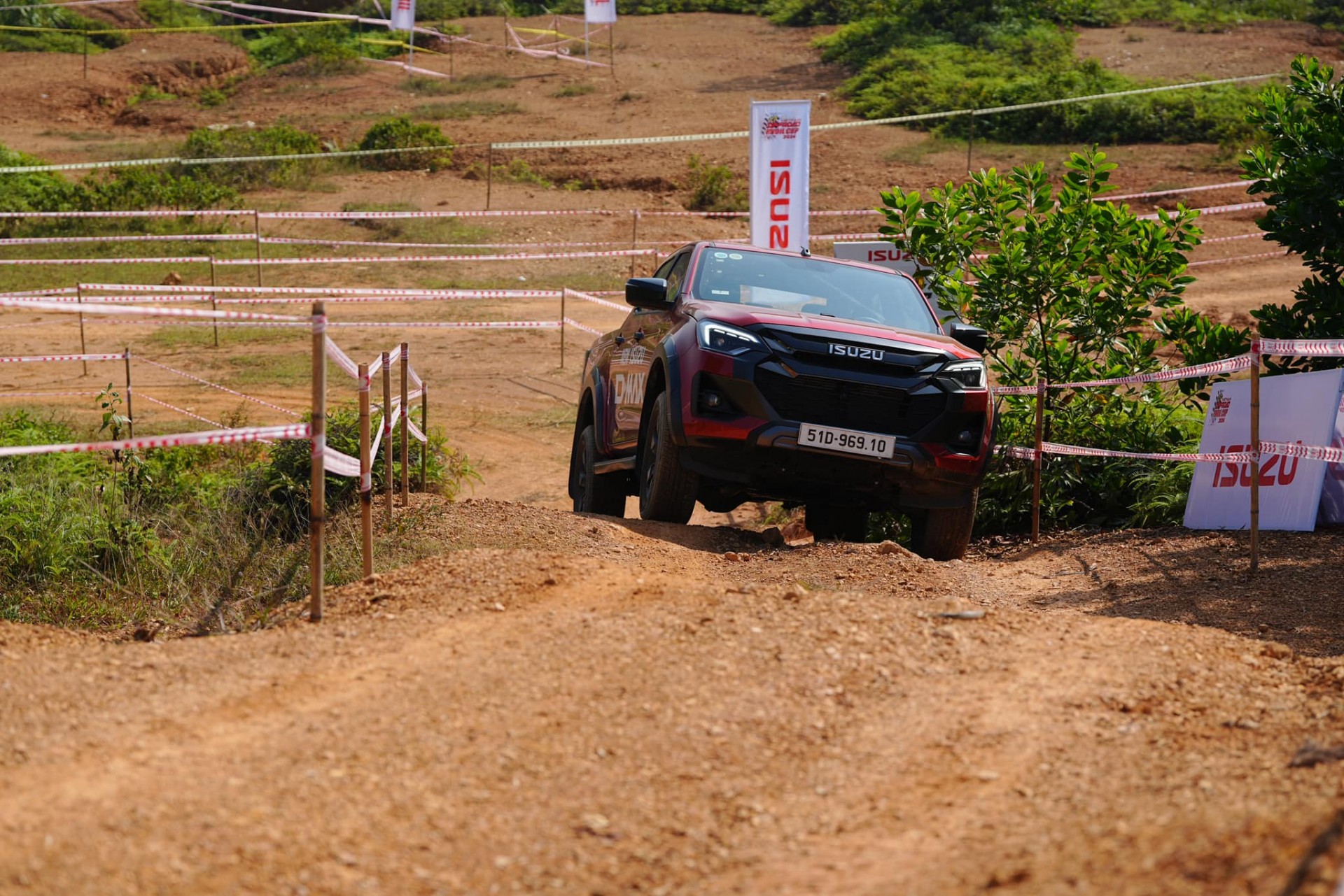 Khai mở tiềm năng cùng cung offroad của Isuzu tại PVOIL VOC 2024 Khai mở tiềm năng cùng cung offroad của Isuzu tại PVOIL VOC 2024