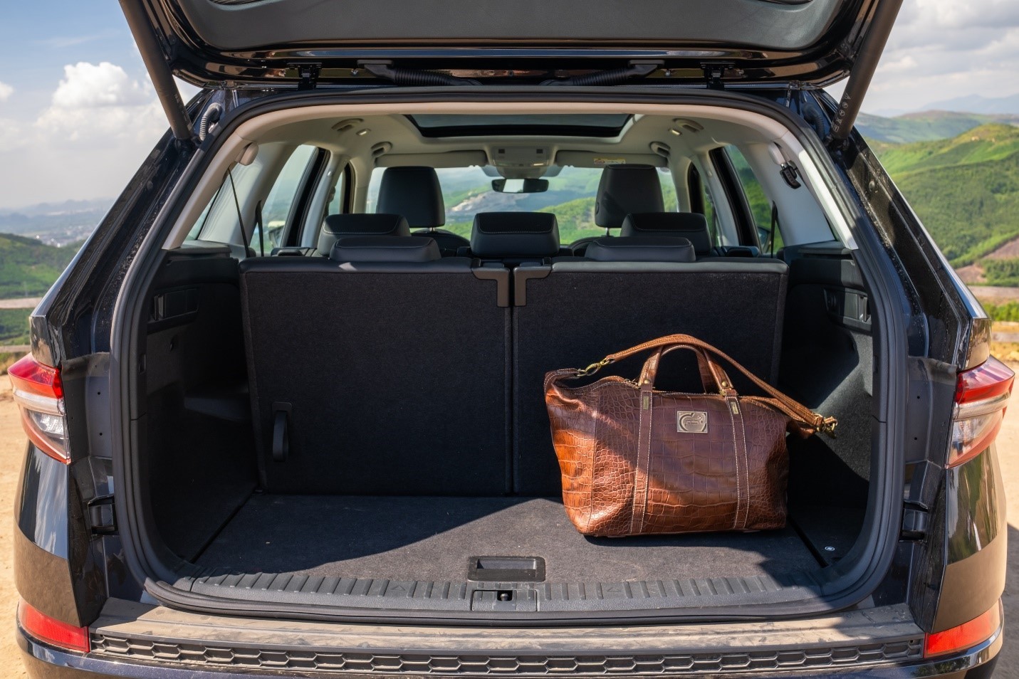 Skoda Kodiaq ưu đãi phí trước bạ, chỉ còn hơn 1 tỷ đồng cho SUV nhập khẩu châu Âu Skoda Kodiaq ưu đãi phí trước bạ, chỉ còn hơn 1 tỷ đồng cho SUV nhập khẩu châu Âu