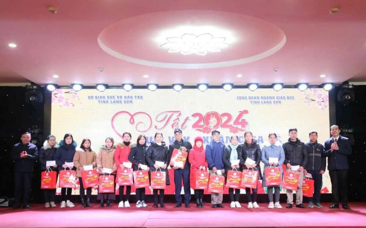 Vượt lên từ số phận không may mắn, quyết tâm hoạt động thiện nguyện để sống ý nghĩa hơn Vượt lên từ số phận không may mắn, quyết tâm hoạt động thiện nguyện để sống ý nghĩa hơn