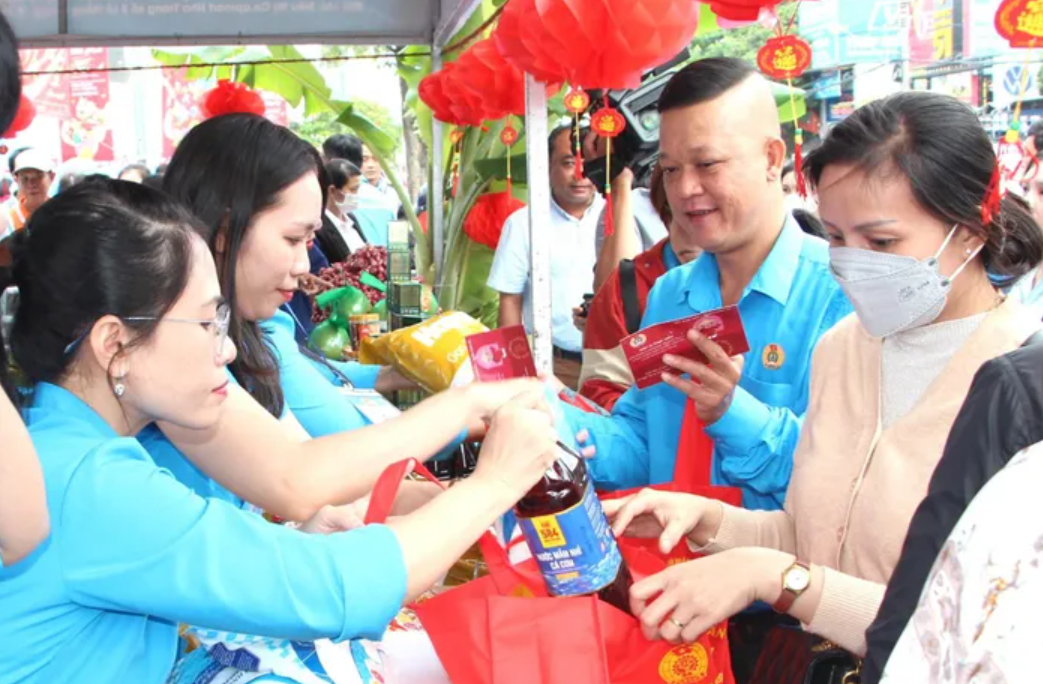 Rục rịch công bố thưởng Tết, người lao động kỳ vọng mức tương xứng Rục rịch công bố thưởng Tết, người lao động kỳ vọng mức tương xứng