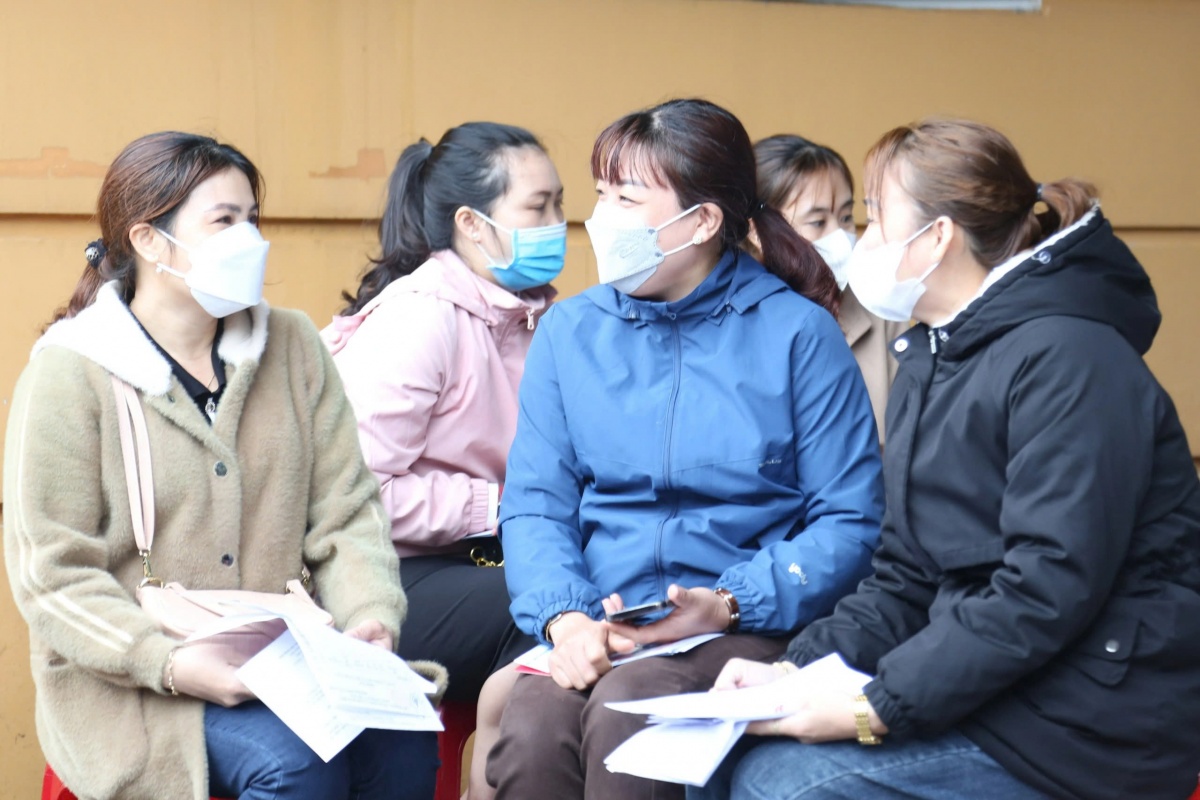 Người lao động có cần thiết phải tìm việc tại các thành phố lớn? Người lao động có cần thiết phải tìm việc tại các thành phố lớn?