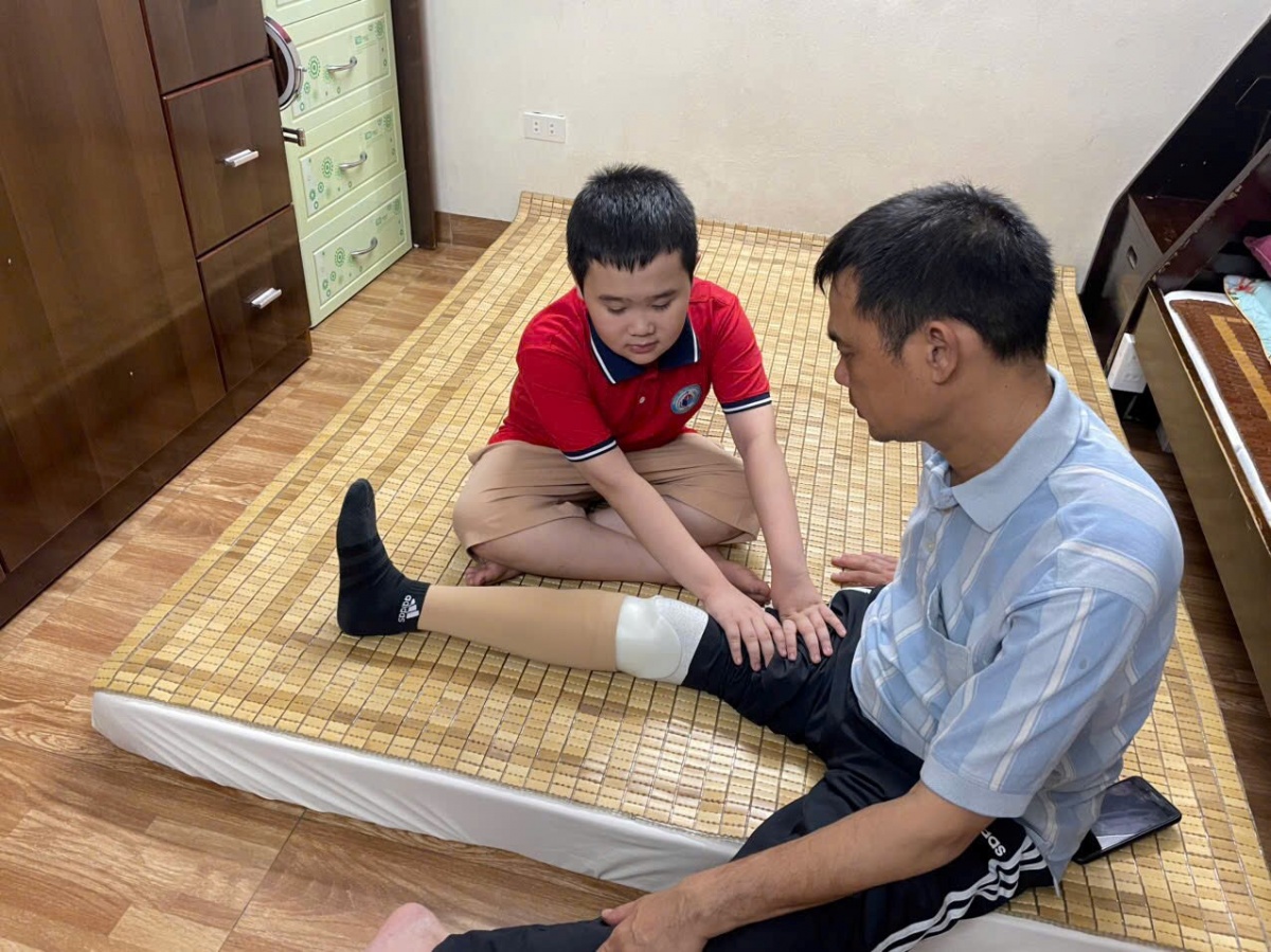 Nghĩa tình keo sơn ở Công đoàn Chi nhánh Xăng dầu Hà Nội