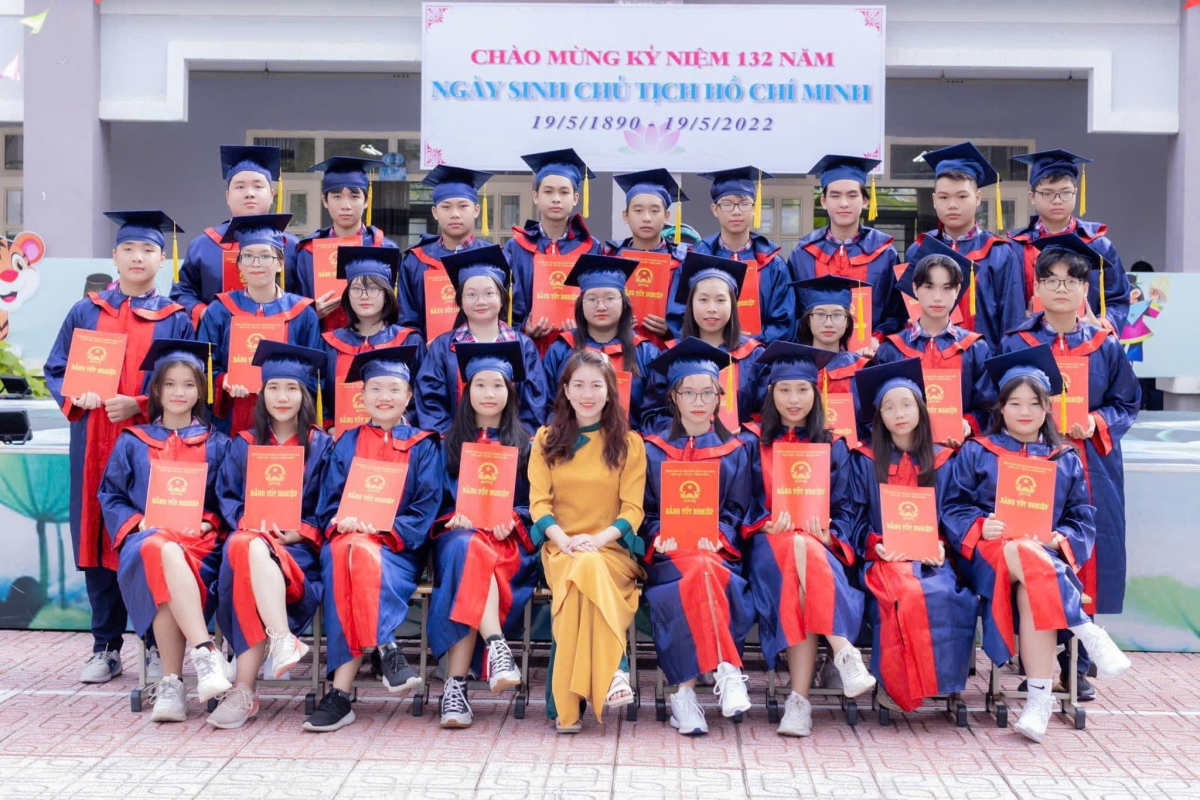 Hành trình lấy lại niềm tin sống của cô giáo mắc bệnh trầm cảm sau sinh Hành trình lấy lại niềm tin sống của cô giáo mắc bệnh trầm cảm sau sinh