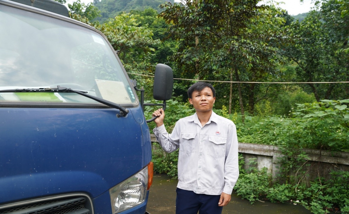 Hành trình thầm lặng và trách nhiệm của người lái xe chở vật liệu nổ công nghiệp Hành trình thầm lặng và trách nhiệm của người lái xe chở vật liệu nổ công nghiệp