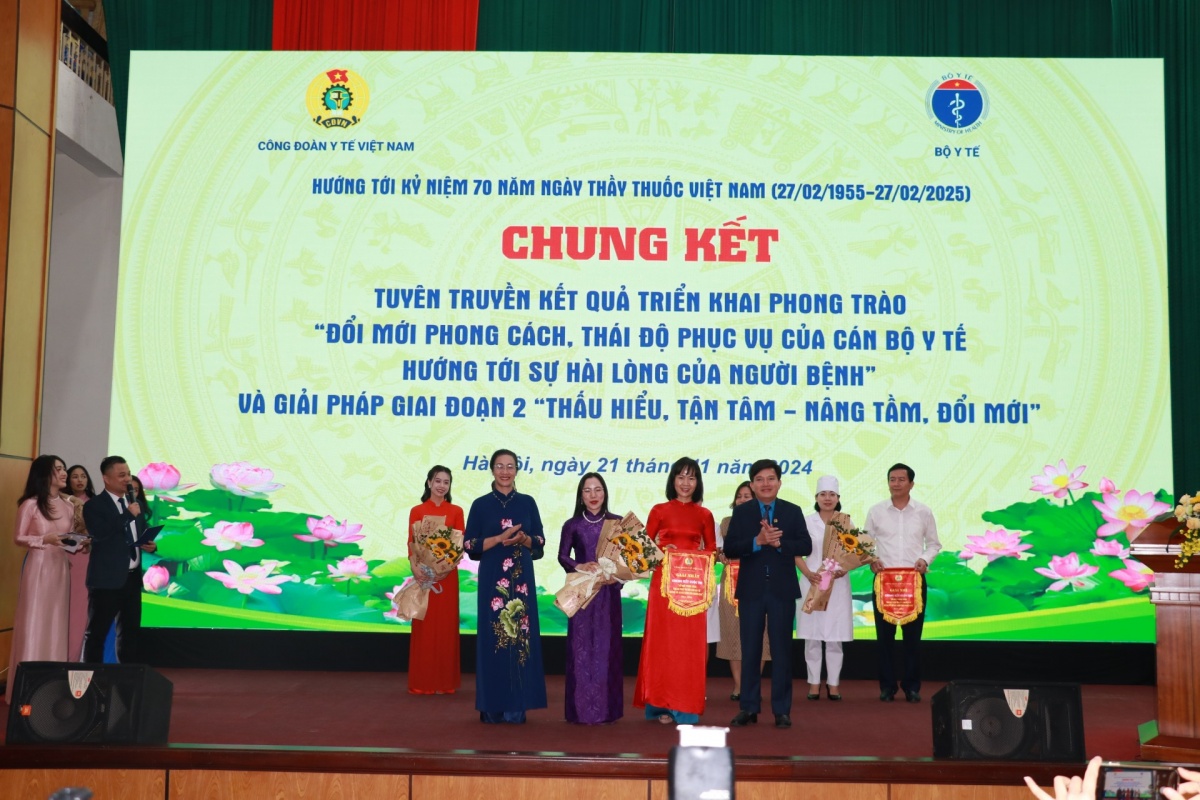 Trên 90% người bệnh, người nhà hài lòng: Thành quả từ sự đồng lòng của cán bộ, viên chức ngành Y