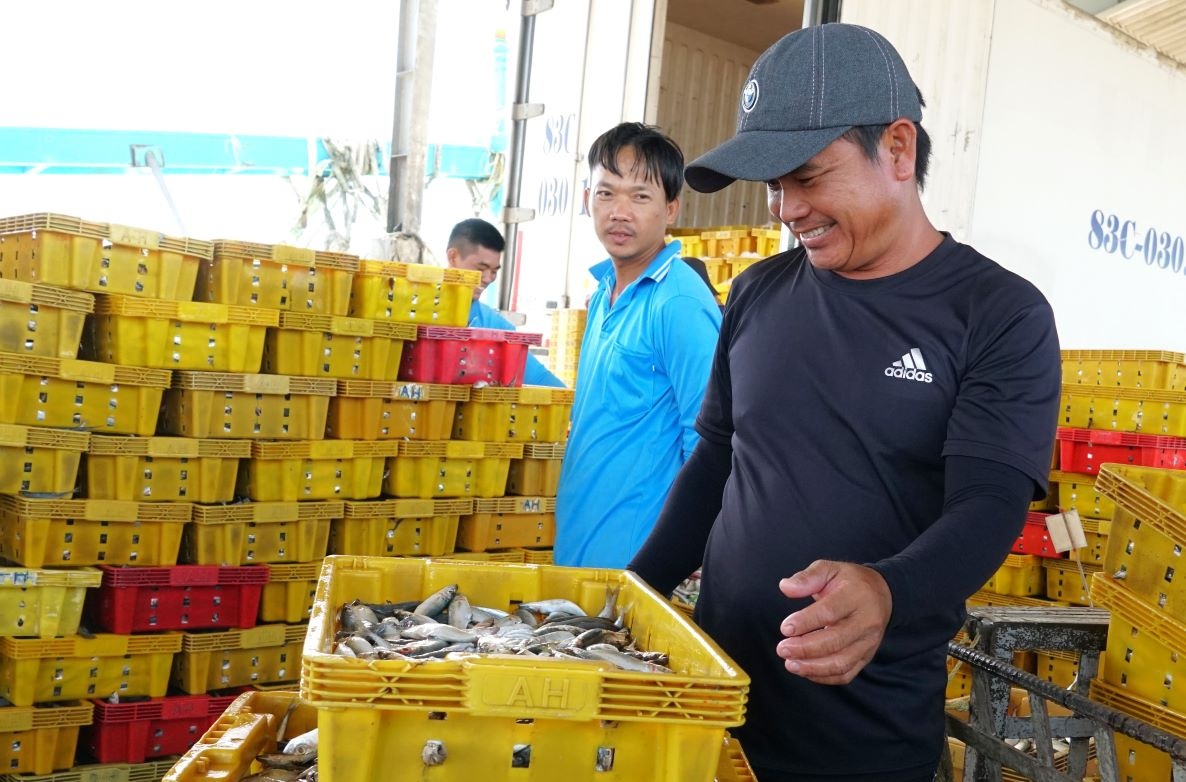 Vào nghiệp đoàn, người lao động phấn khởi có thu nhập ổn định Vào nghiệp đoàn, người lao động phấn khởi có thu nhập ổn định