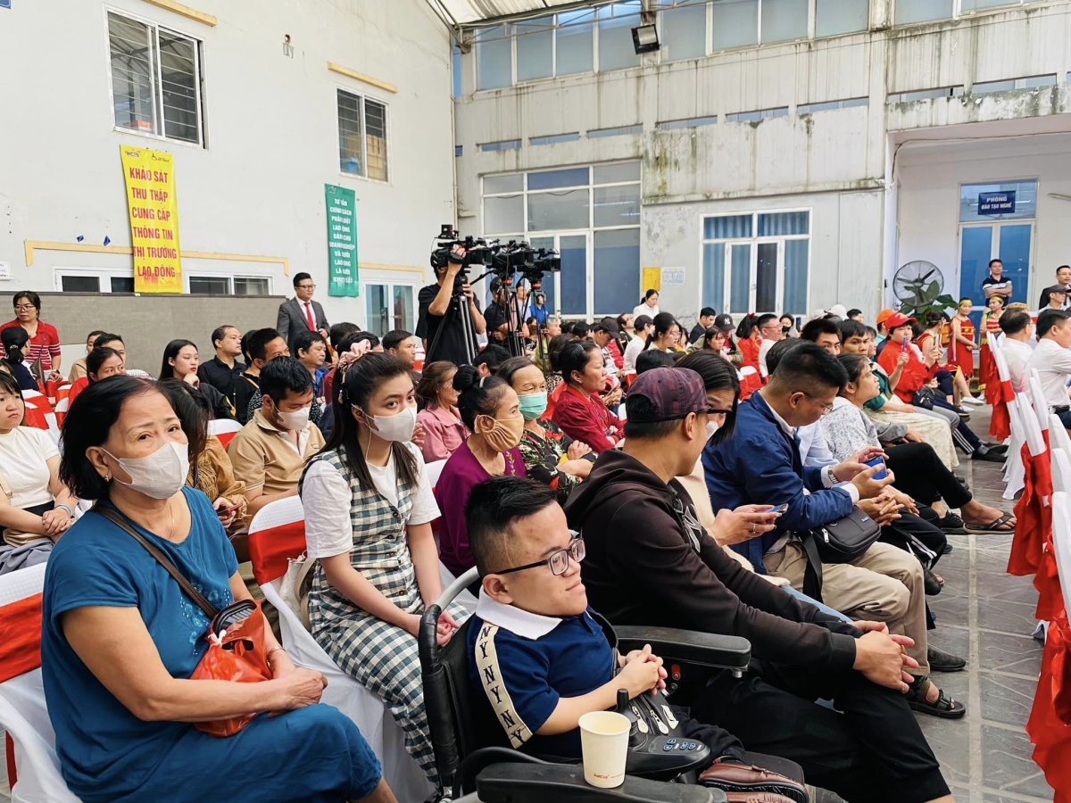 Bắc nhịp cầu việc làm cho người khuyết tật