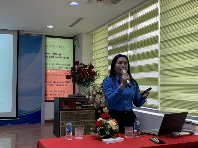 Sinh hoạt báo cáo viên phải hướng tới cung cấp kiến thức và kỹ năng mới cho cán bộ công đoàn Sinh hoạt báo cáo viên phải hướng tới cung cấp kiến thức và kỹ năng mới cho cán bộ công đoàn