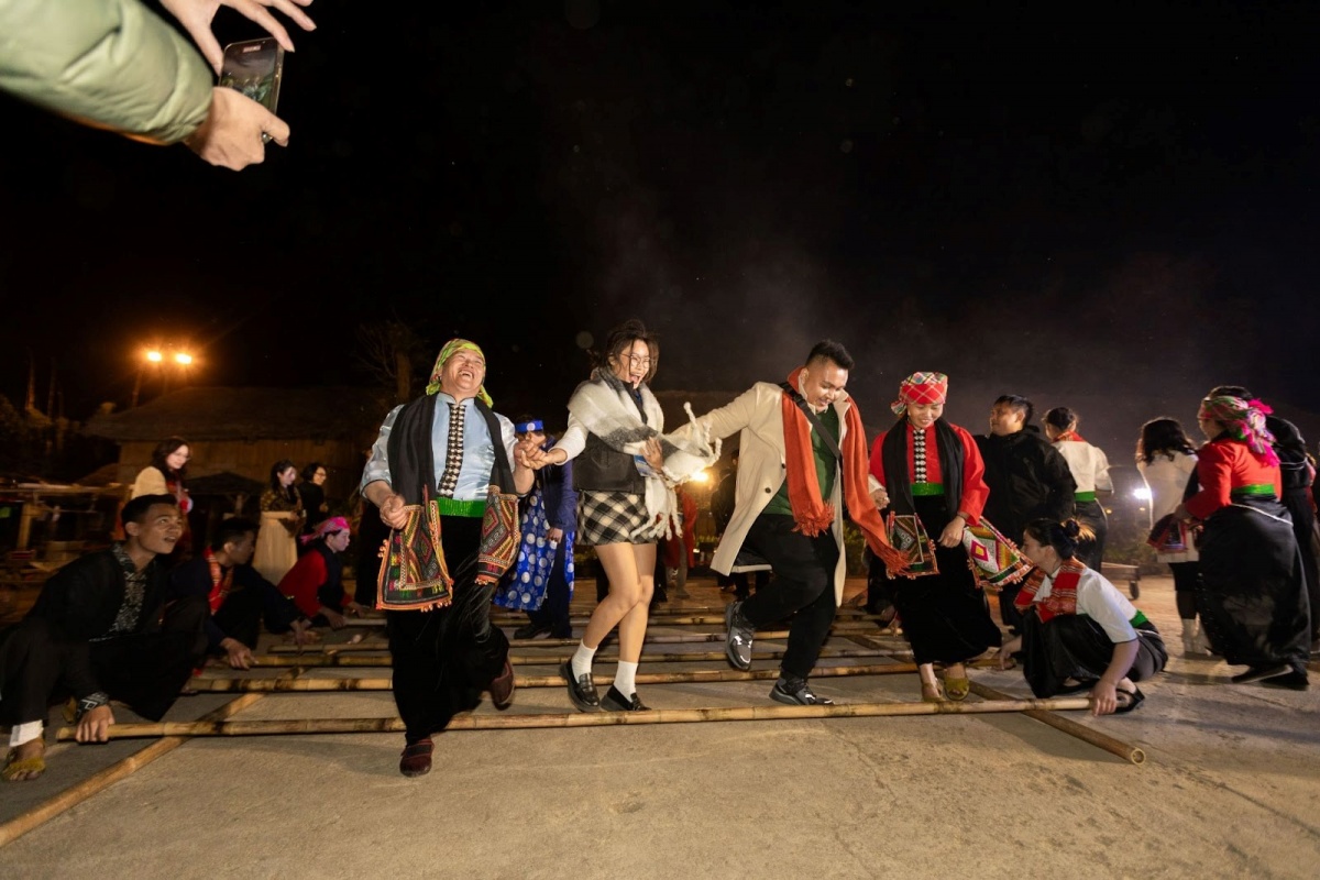 Một số nhà hàng view đẹp, đồ ngon, check-in cực chất ở Sa Pa trong mùa săn mây Một số nhà hàng view đẹp, đồ ngon, check-in cực chất ở Sa Pa trong mùa săn mây