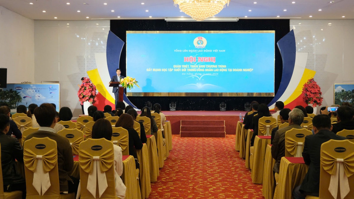 Chỉ đạt được ước mơ nếu lao động quên mình Chỉ đạt được ước mơ nếu lao động quên mình