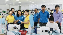 Công nhân Việt Nam cần tâm thế chủ động, tri thức vững chắc để bước vào kỷ nguyên mới