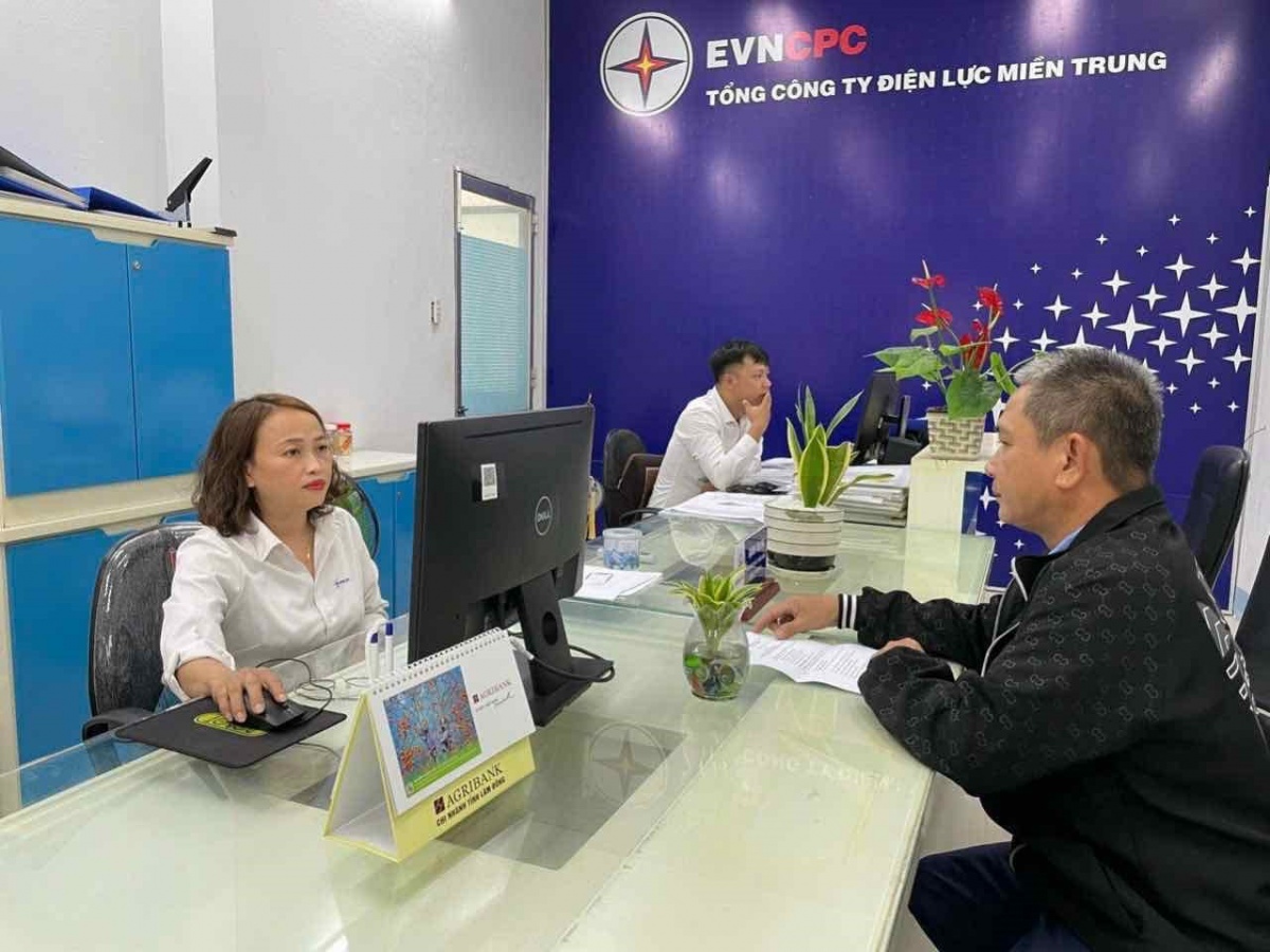 Sự tái sinh kỳ diệu của “cô gái hạt tiêu” ngành Điện lực Sự tái sinh kỳ diệu của “cô gái hạt tiêu” ngành Điện lực