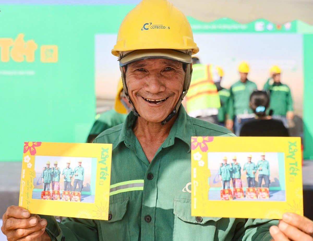 “Xây Tết 2025”: Sẽ trao hơn 18.500 phần quà cho công nhân “Xây Tết 2025”: Sẽ trao hơn 18.500 phần quà cho công nhân