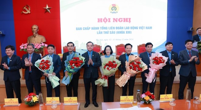 Công đoàn quyết tâm đổi mới, tích cực sáng tạo, nâng cao năng suất lao động, hiệu quả công tác