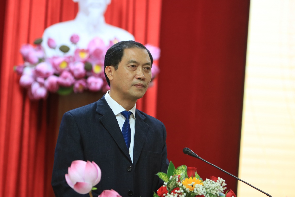 Cán bộ, nhân viên ngành y tế tỉnh Thừa Thiên Huế mỏi mòn chờ “lương mới”