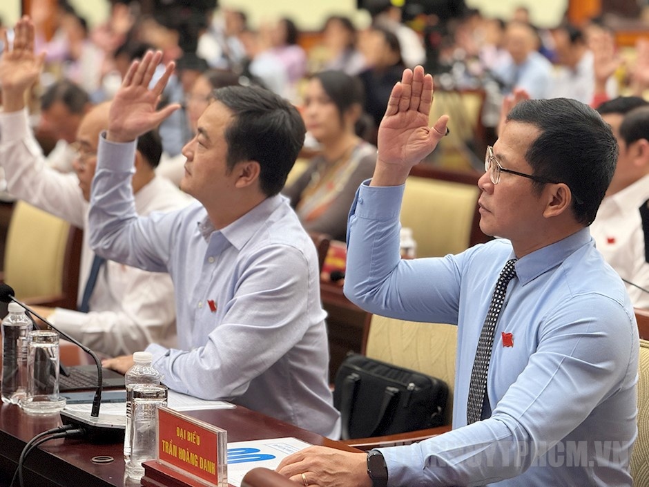 TP. HCM hỗ trợ gần 175 tỉ đồng cho hơn 1.000 cán bộ bị ảnh hưởng tinh giản biên chế TP. HCM hỗ trợ gần 175 tỉ đồng cho hơn 1.000 cán bộ bị ảnh hưởng tinh giản biên chế