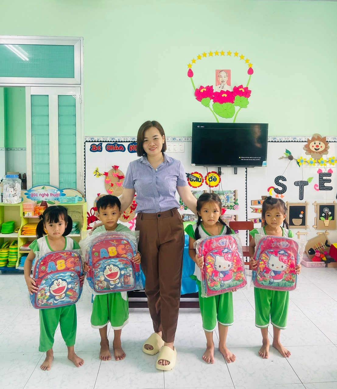 Vượt qua khó khăn, cô giáo mầm non quyết tâm bám nghề