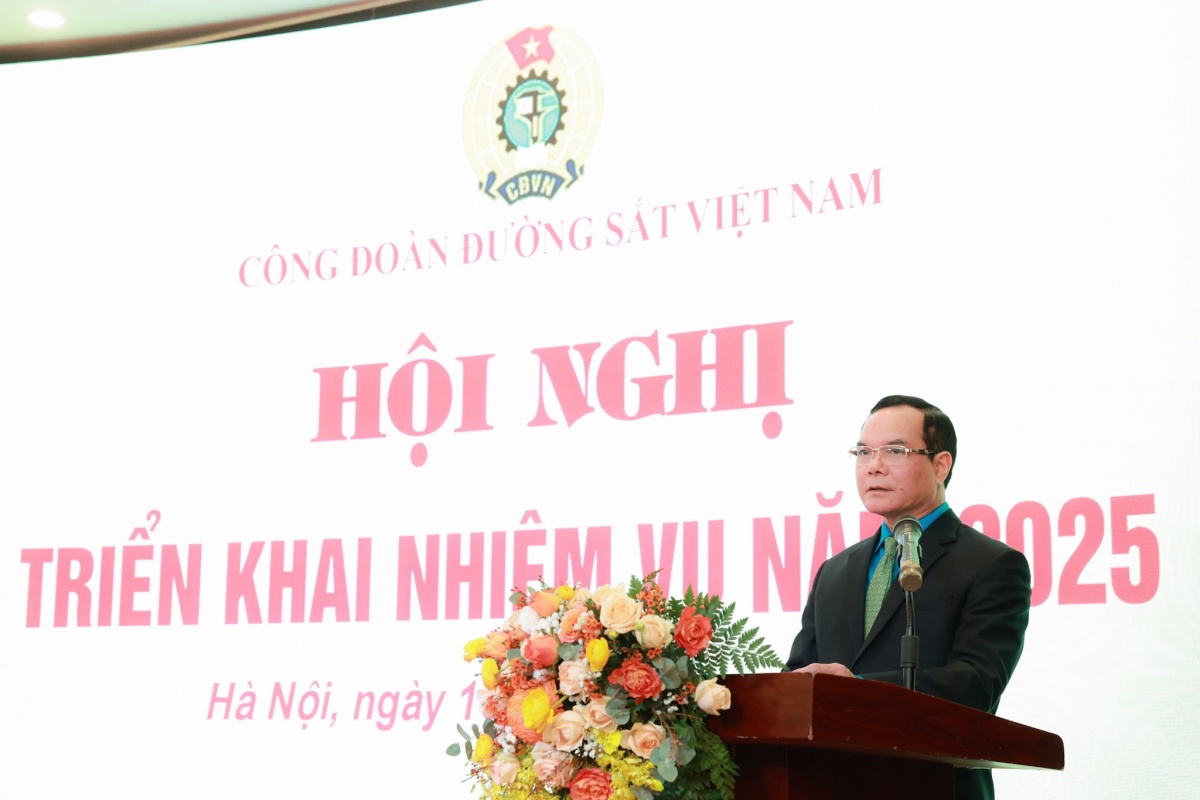 Chuyến tàu Công đoàn - Xuân 2025: Hỗ trợ 150 cặp vé khứ hồi cho đoàn viên, người lao động ngành Đường sắt Chuyến tàu Công đoàn - Xuân 2025: Hỗ trợ 150 cặp vé khứ hồi cho đoàn viên, người lao động ngành Đường sắt