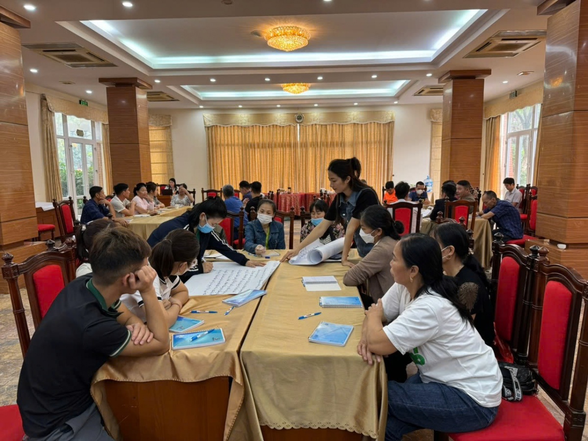 Chủ nhà trọ - cầu nối quan trọng giúp nâng cao nhận thức về sức khỏe cho công nhân Chủ nhà trọ - cầu nối quan trọng giúp nâng cao nhận thức về sức khỏe cho công nhân