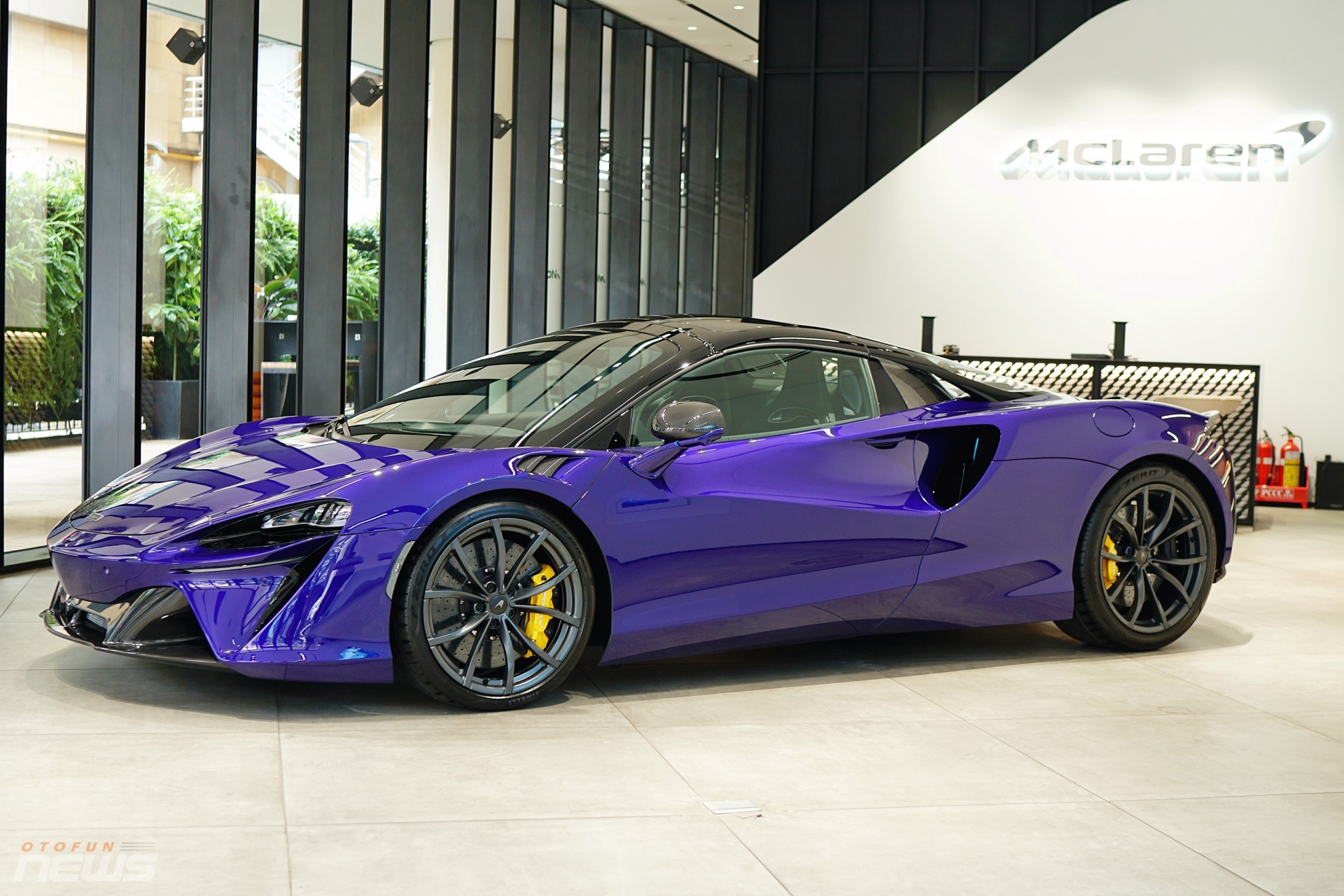 Siêu xe mui trần McLaren Artura Spider có giá từ 17 tỷ đồng Siêu xe mui trần McLaren Artura Spider có giá từ 17 tỷ đồng