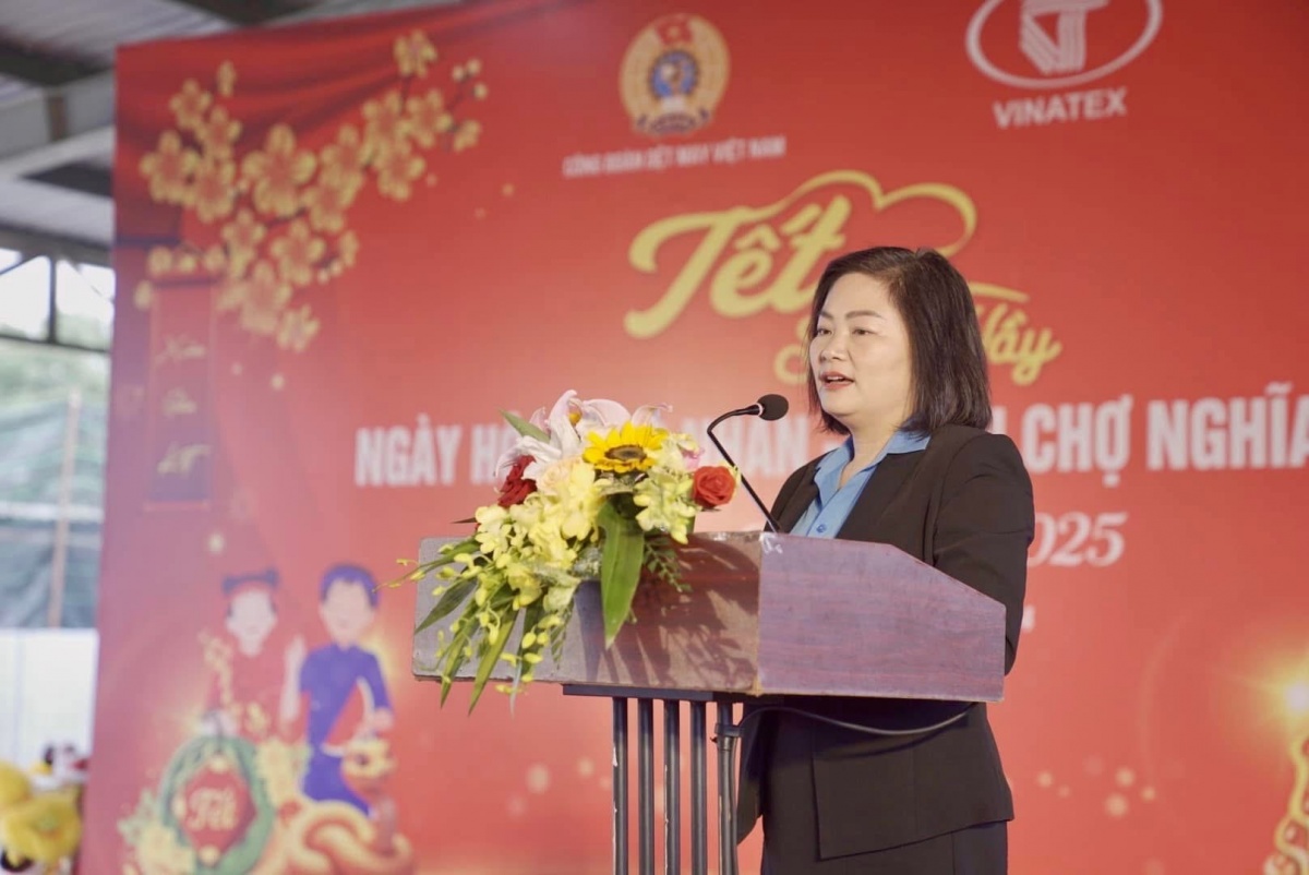 Tết sum vầy cho công nhân may ở Đà Nẵng