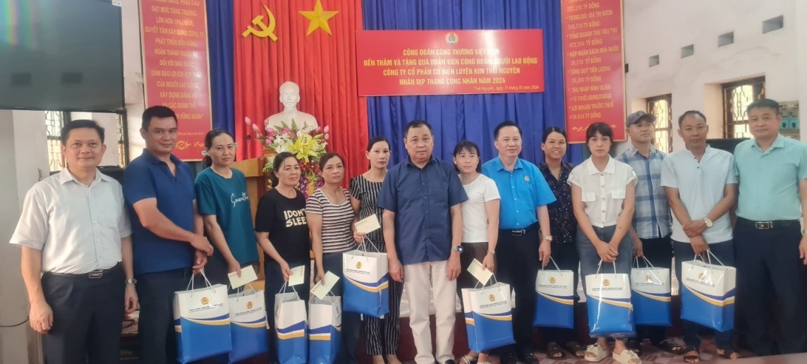 Công đoàn Công Thương sẻ chia khó khăn với người lao động Thái Nguyên Công đoàn Công Thương sẻ chia khó khăn với người lao động Thái Nguyên