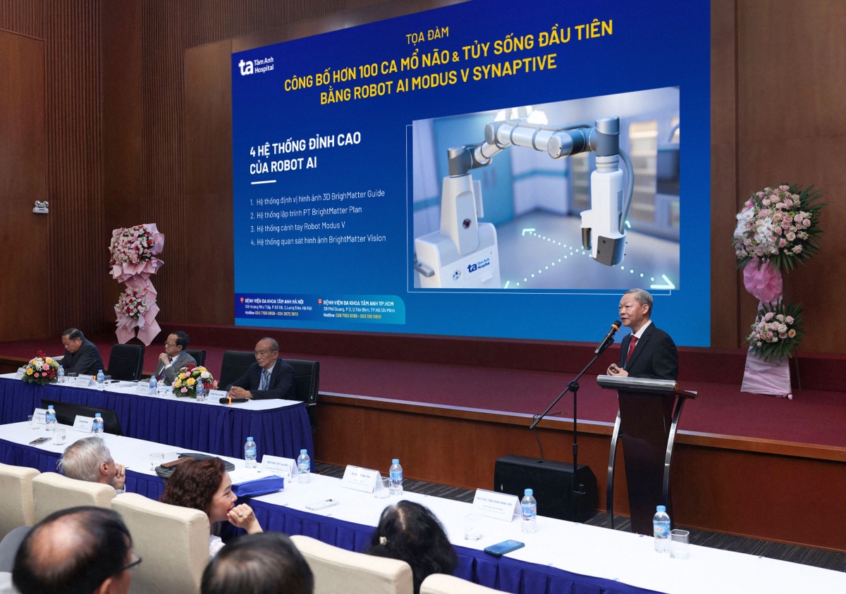Bệnh viện Tâm Anh TP.HCM: 100 ca mổ não bằng robot AI thành công ngoạn mục Bệnh viện Tâm Anh TP.HCM: 100 ca mổ não bằng robot AI thành công ngoạn mục