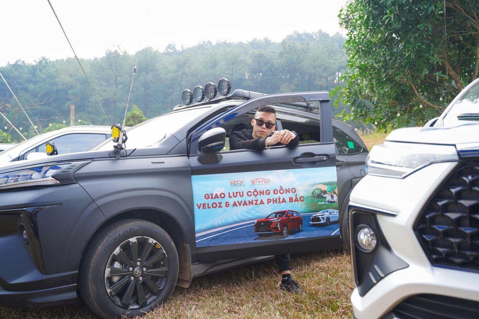 Hai chủ xe Toyota chia sẻ lý do vì sao lựa chọn Veloz Cross và Avanza Premio