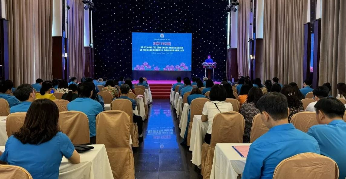 Xây dựng Công đoàn Công Thương Việt Nam vững mạnh toàn diện Xây dựng Công đoàn Công Thương Việt Nam vững mạnh toàn diện