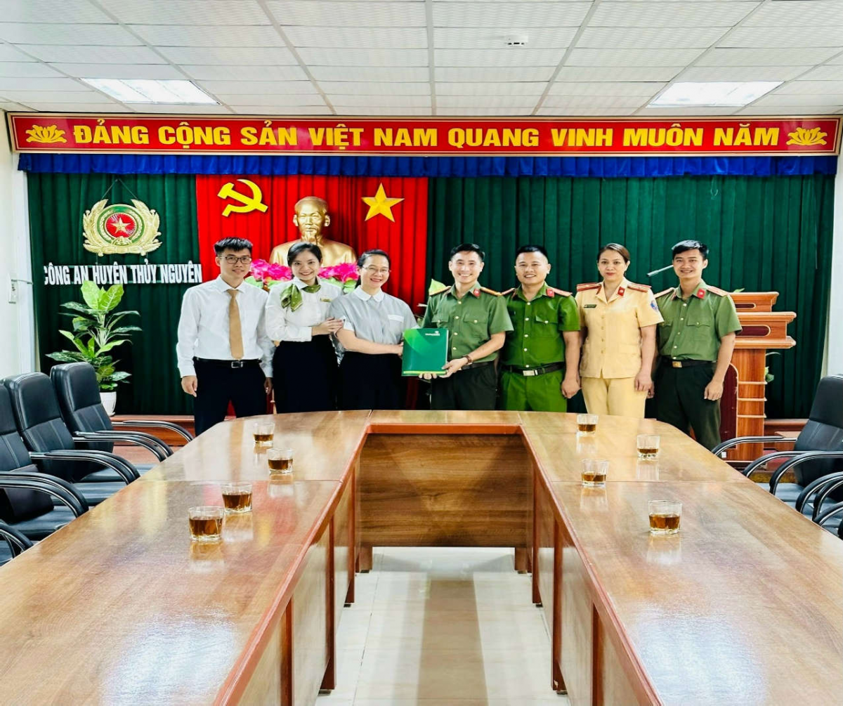 Tôi không hề đơn độc trước nỗi đau của cuộc đời Tôi không hề đơn độc trước nỗi đau của cuộc đời