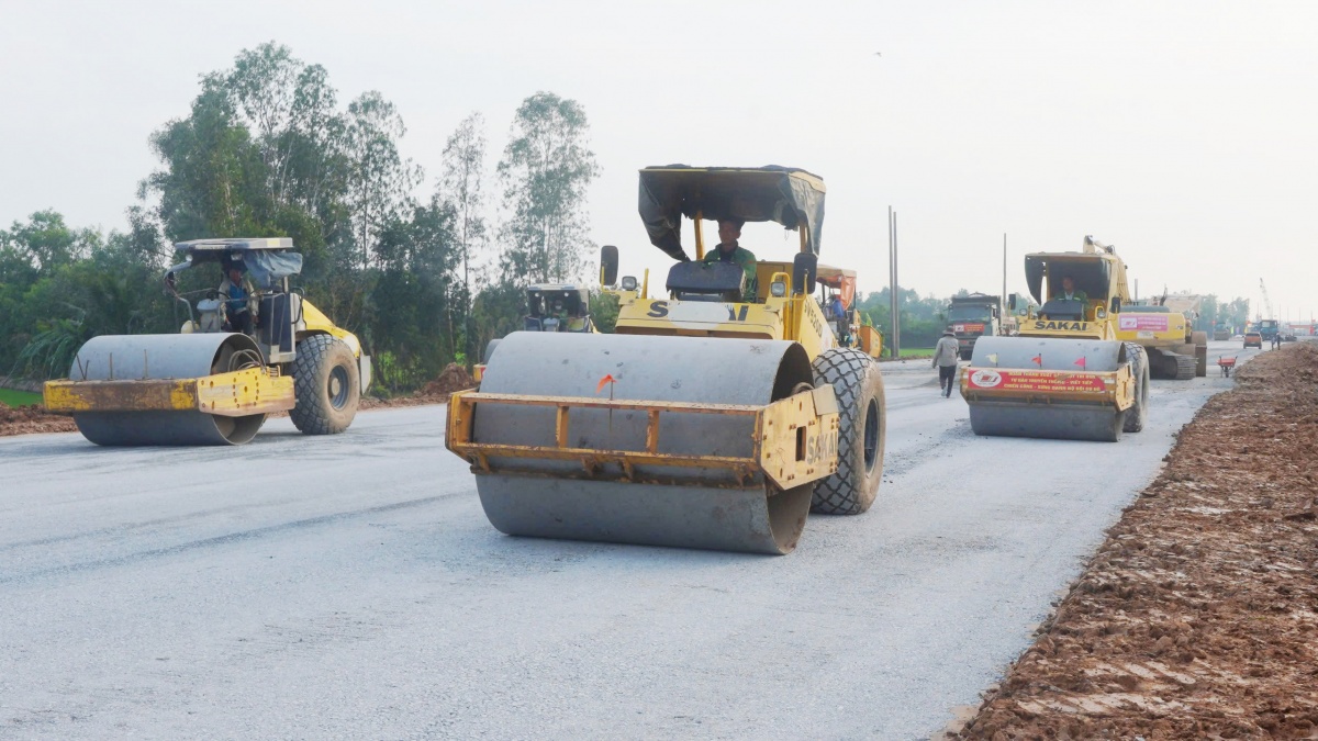 Bí mật đằng sau tiến độ 'thần tốc' các dự án miền Tây Bí mật đằng sau tiến độ 'thần tốc' các dự án miền Tây