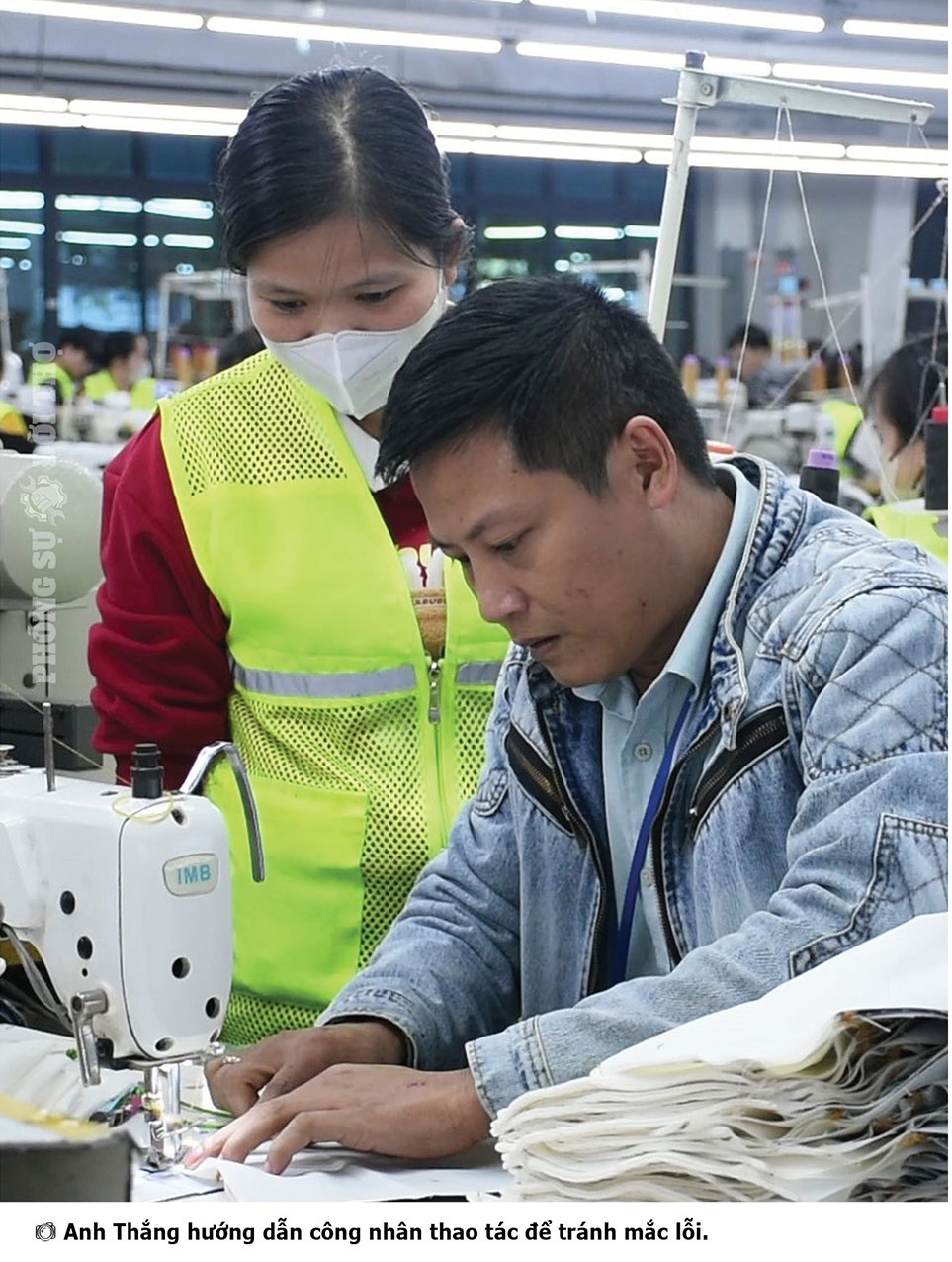 “Khom lưng” nắn nót từng đường ly