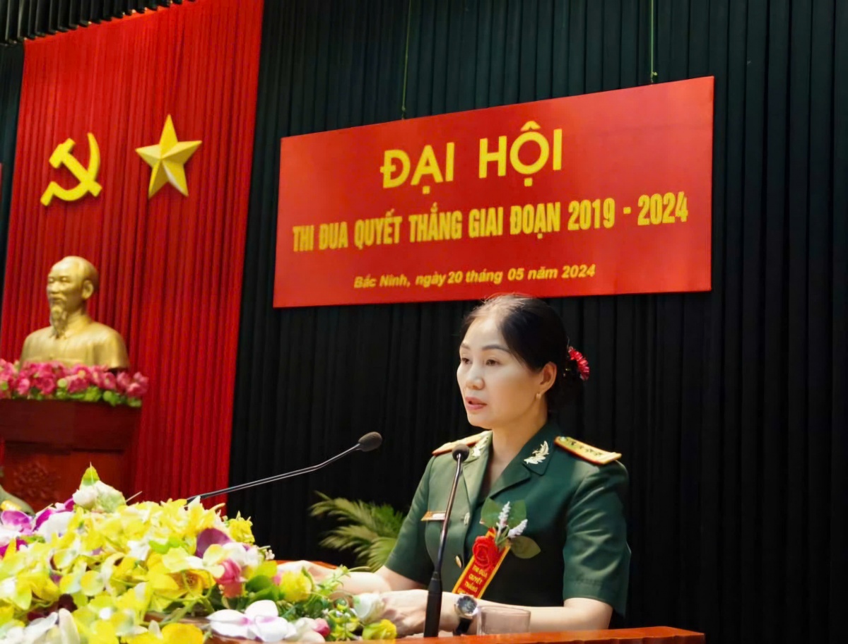 Nữ bếp trưởng nuôi quân chăm lo từng miếng ăn cho đồng đội Nữ bếp trưởng nuôi quân chăm lo từng miếng ăn cho đồng đội