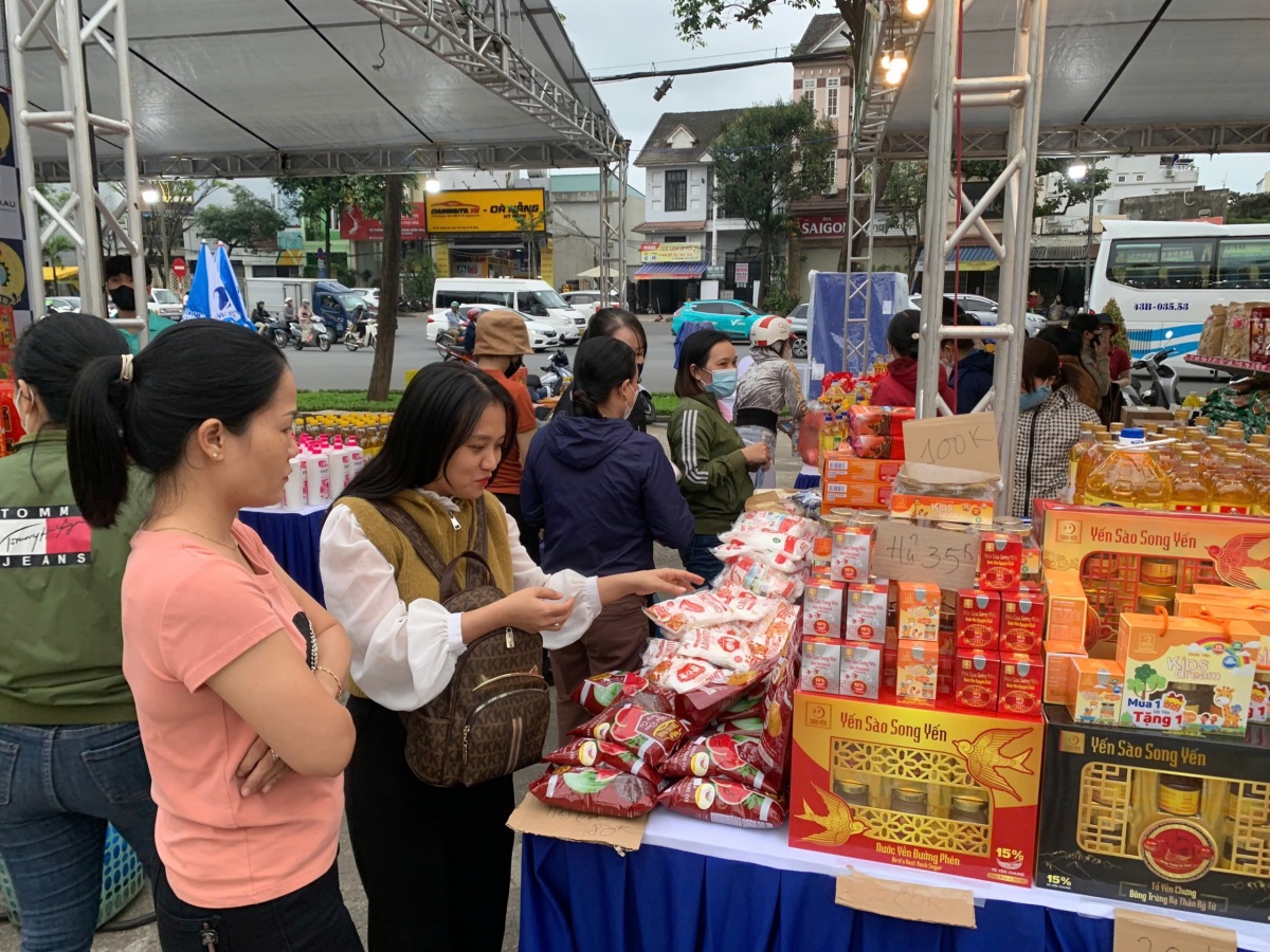 Nỗ lực của Công đoàn Đà Nẵng trong chăm lo Tết cho công nhân lao động