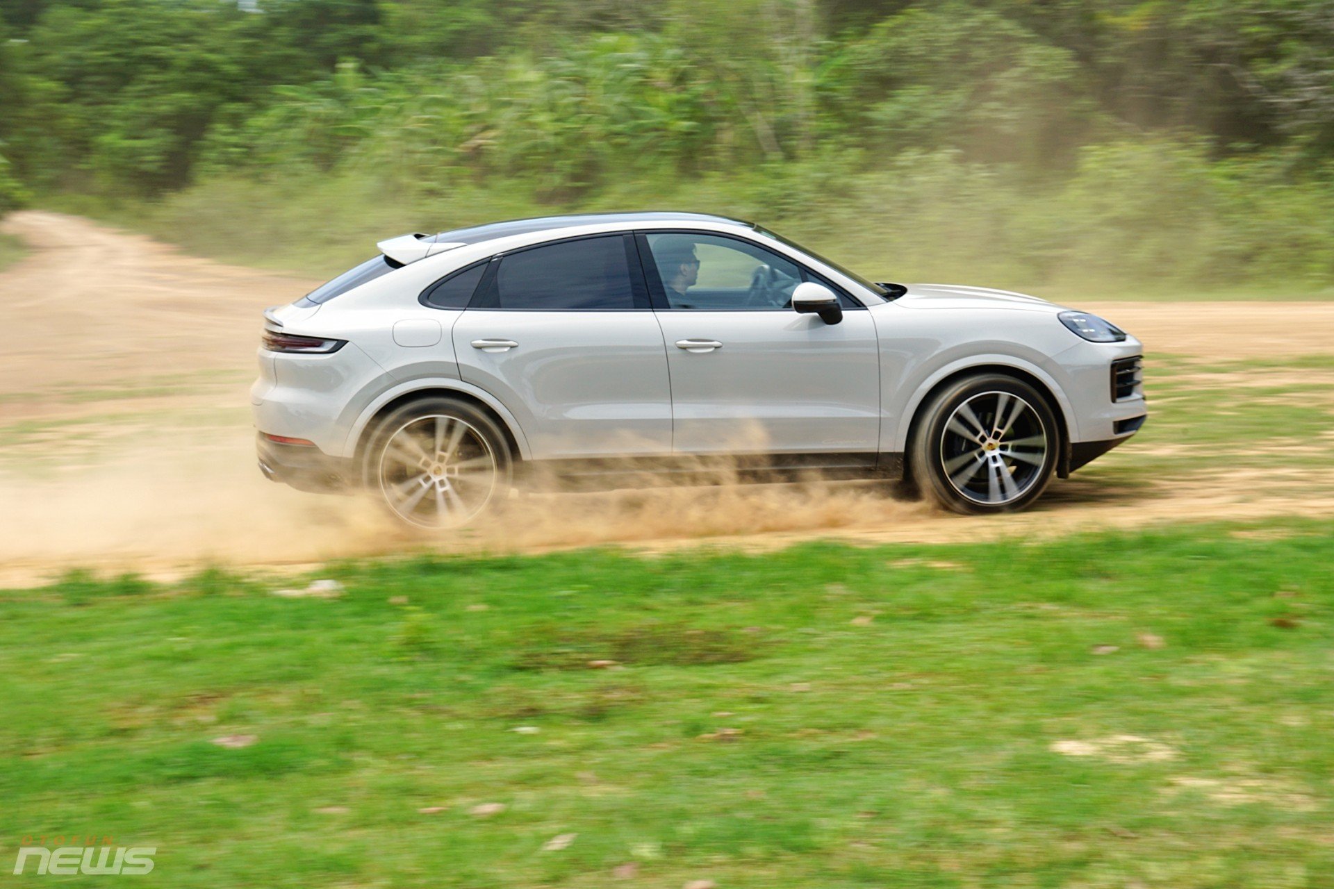 Đánh giá nhanh Porsche Cayenne Coupe 2024 Đánh giá nhanh Porsche Cayenne Coupe 2024