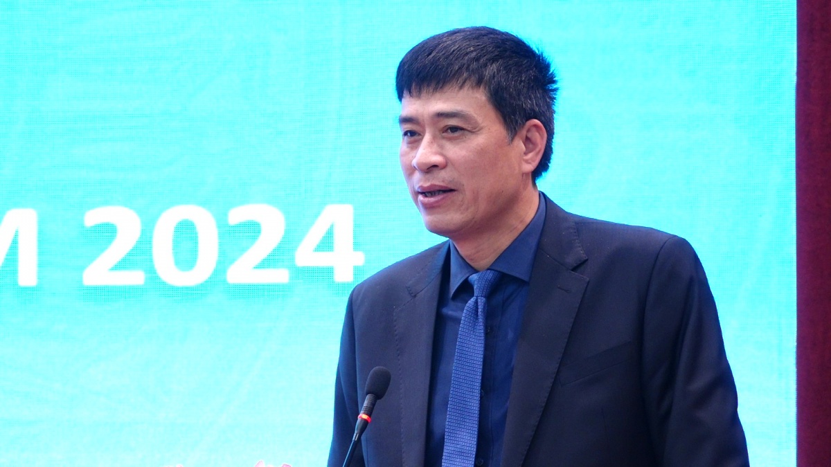 Tăng cường vai trò đại diện, đồng hành cùng người lao động vượt khó