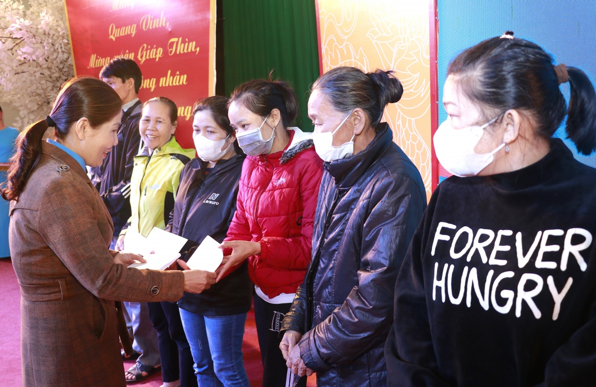 Chăm lo Tết cho người lao động tại Huế: Thực tiễn và chiến lược từ công đoàn