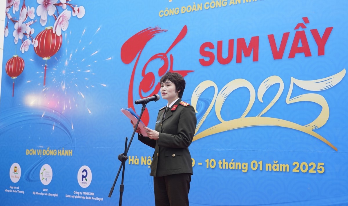 Mang Tết ấm cho đoàn viên công đoàn trong Công an Nhân dân