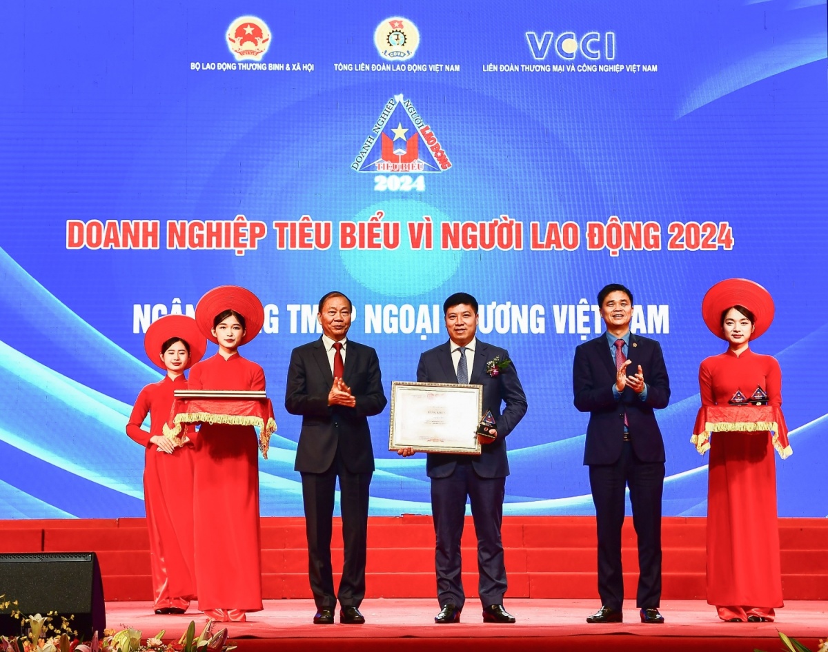 10 Dấu ấn Vietcombank năm 2024