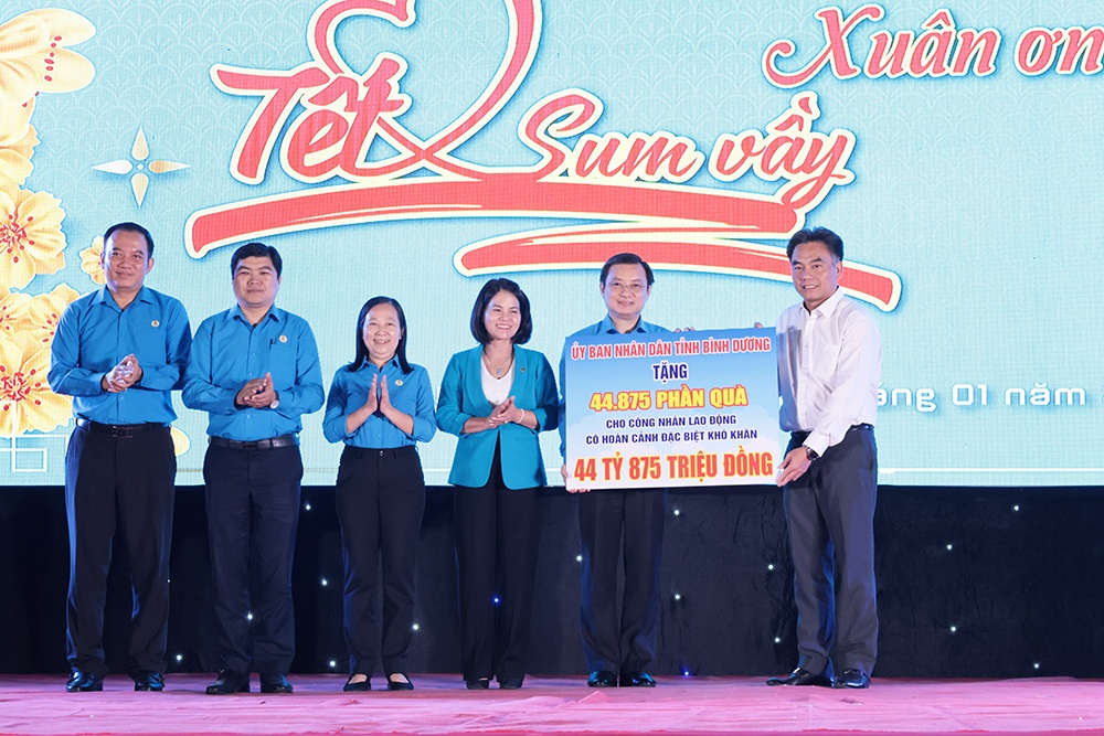Bình Dương: Khoảng 315 tỷ đồng chăm lo Tết Nguyên đán cho đoàn viên, NLĐ Bình Dương: Khoảng 315 tỷ đồng chăm lo Tết Nguyên đán cho đoàn viên, NLĐ